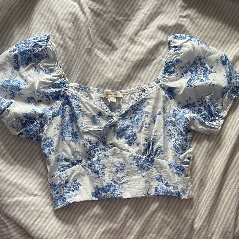 Floral Blue Puff Sleeve Crop Top